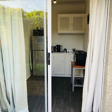 Settlers Valley Bachelor Cottage Port Elizabeth Bagian luar foto